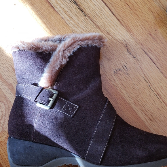 NWOT sporto luxe winter boots - Picture 4 of 9